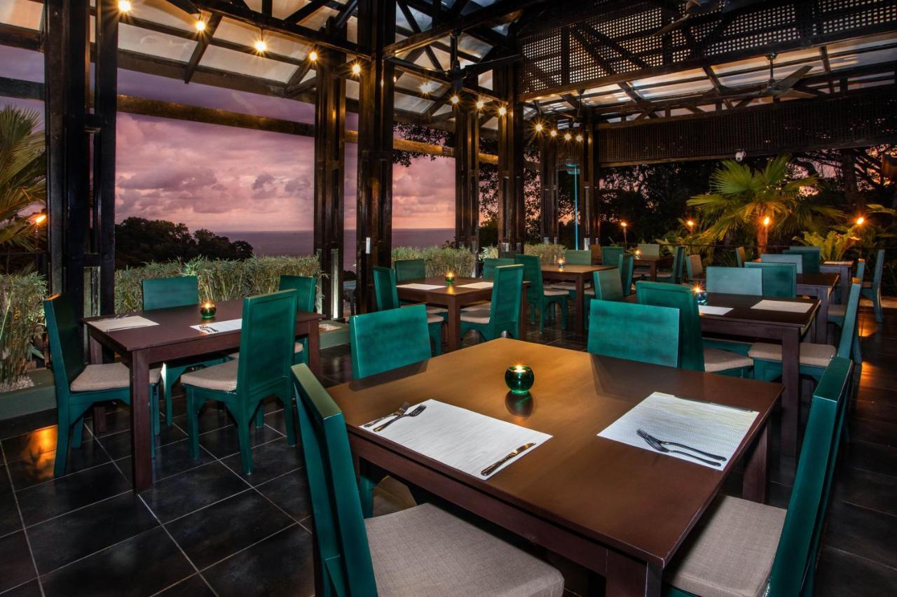 Tiki Villas Rainforest Lodge - Adults Only 乌维塔 外观 照片