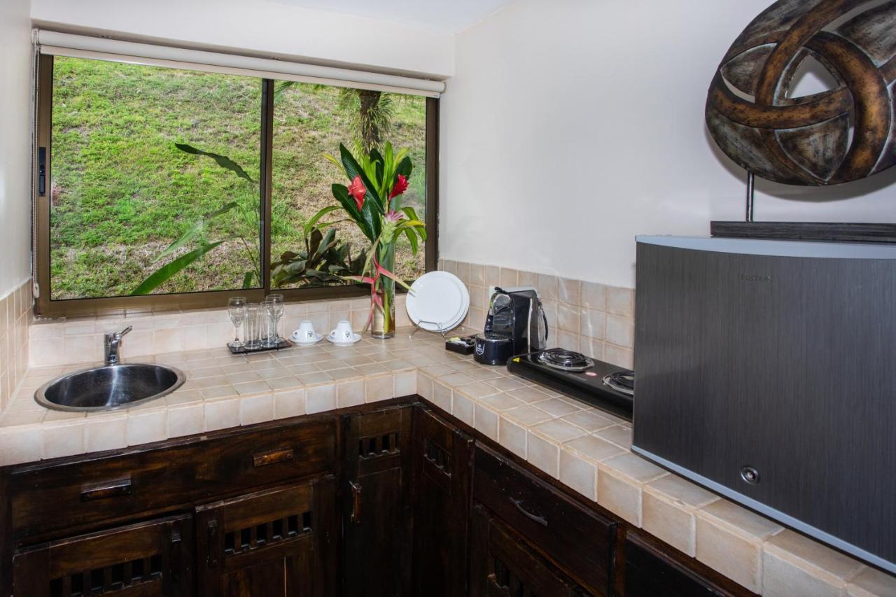 Tiki Villas Rainforest Lodge - Adults Only 乌维塔 外观 照片