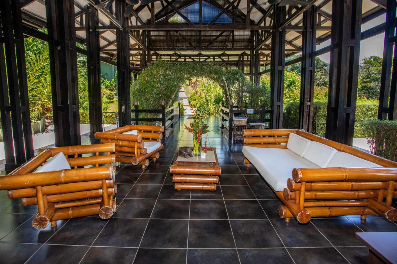 Tiki Villas Rainforest Lodge - Adults Only 乌维塔 外观 照片